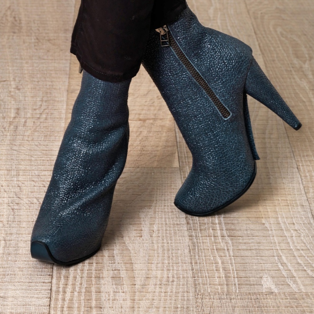 NIB ACNE Studios‎ Araceli Texture leather boots